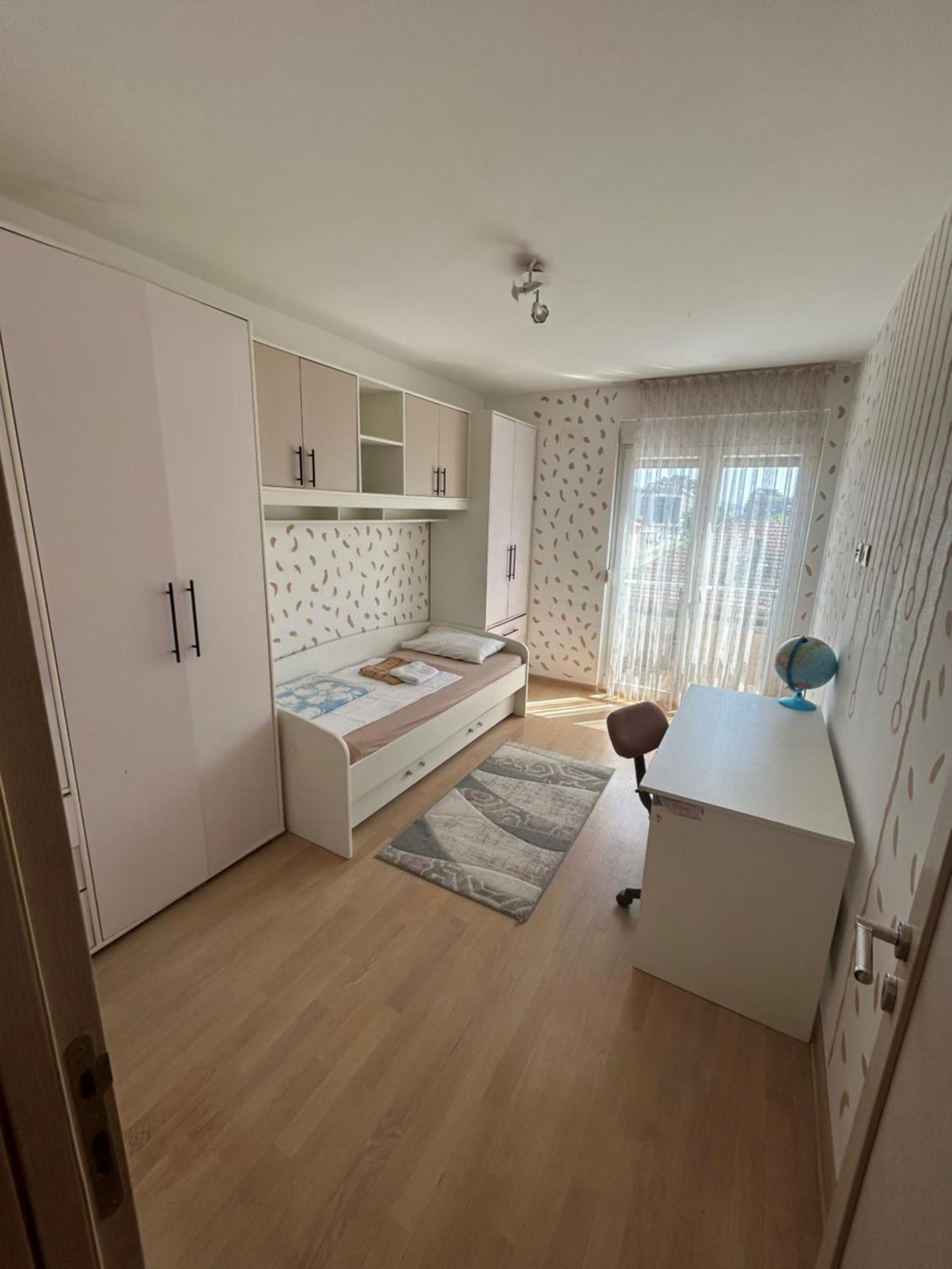 Ana'S 2 Bedrooms Lovely Flat Подгорица Екстериор снимка
