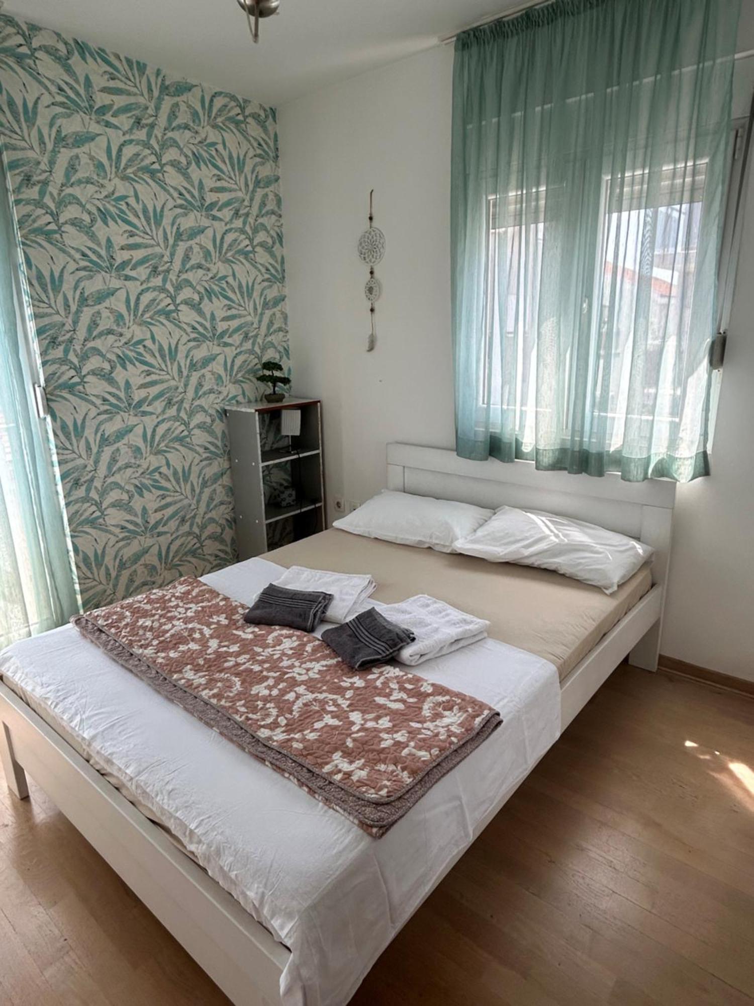 Ana'S 2 Bedrooms Lovely Flat Подгорица Екстериор снимка